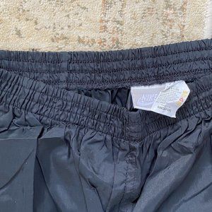Vintage Nike nylon track pants (Procell)